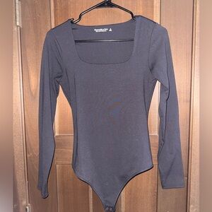 Abercrombie & Fitch Square Neck Long Sleeve Bodysuit